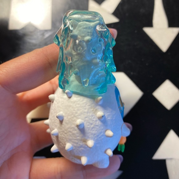 tokidoki Cactus Bunnies Series 2 SNOW BUNNY *Chaser* - Picture 2 of 6